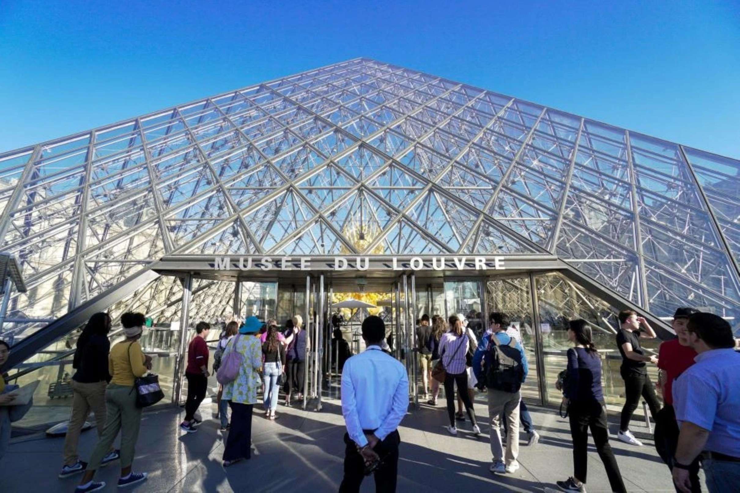Louvre Hosted Entry with Mona Lisa Digital Audio Guide, Paris — photo 2
