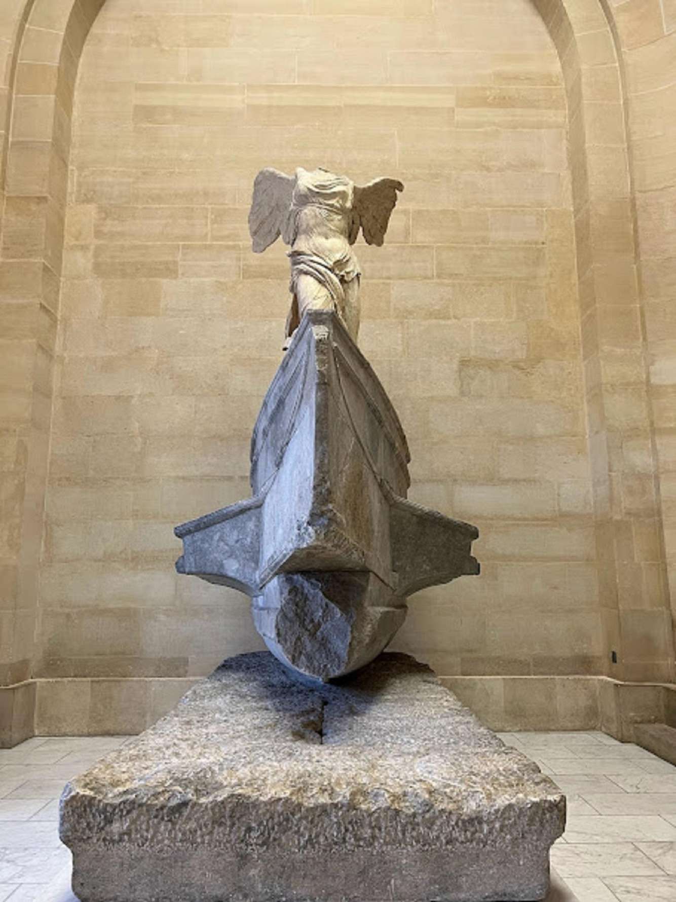Portuguese Louvre Guide: Semi-Private Museum Tour, Paris — photo 3