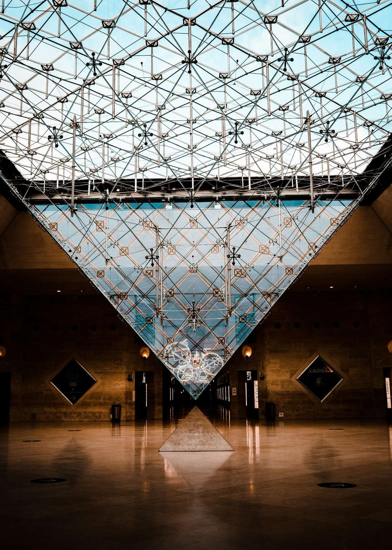 Evening Louvre Tour: 6-Person Max Guided Experience, Paris — photo 2