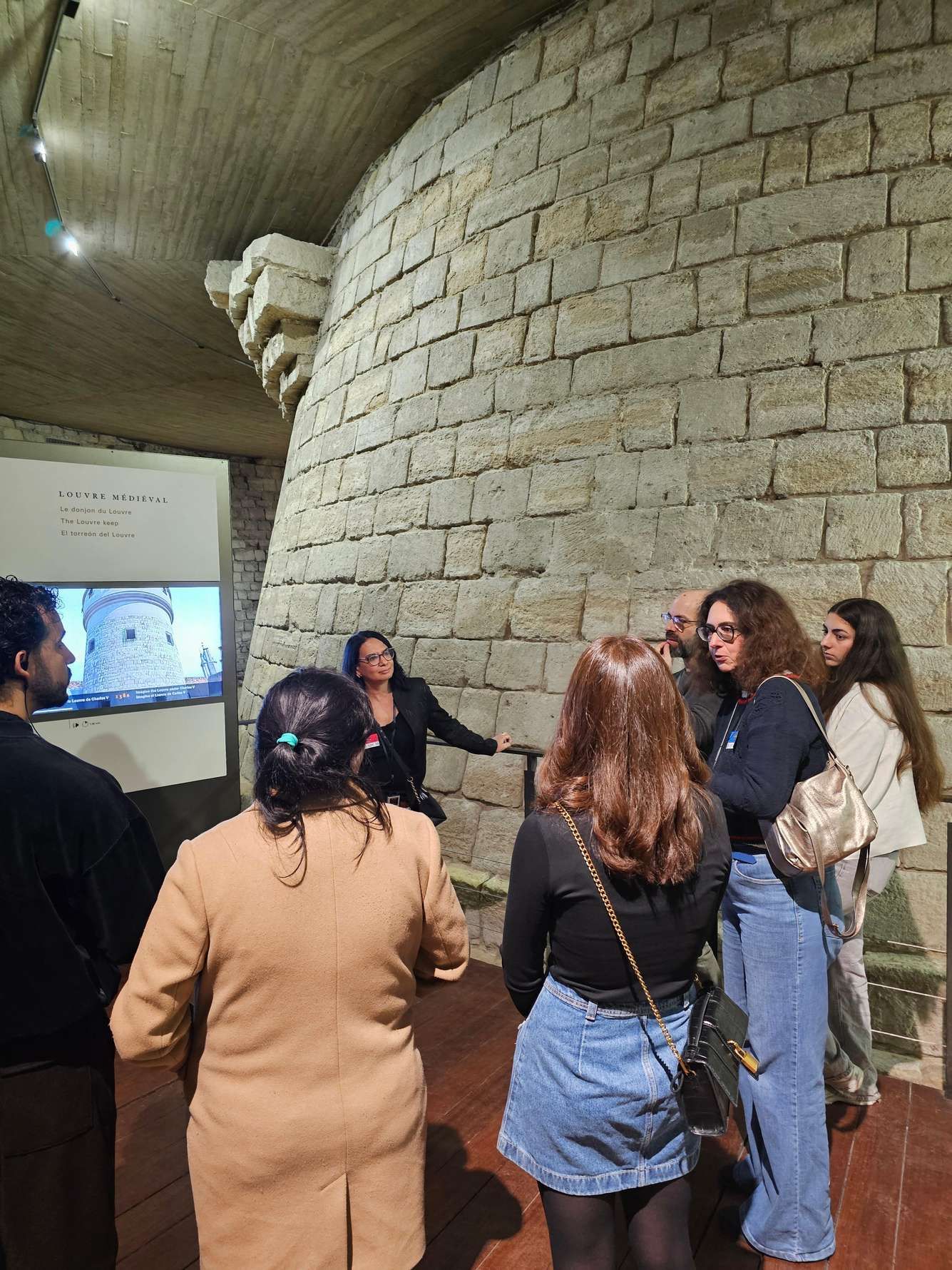 Portuguese Louvre Guide: Photo Session Tour, Paris — photo 1