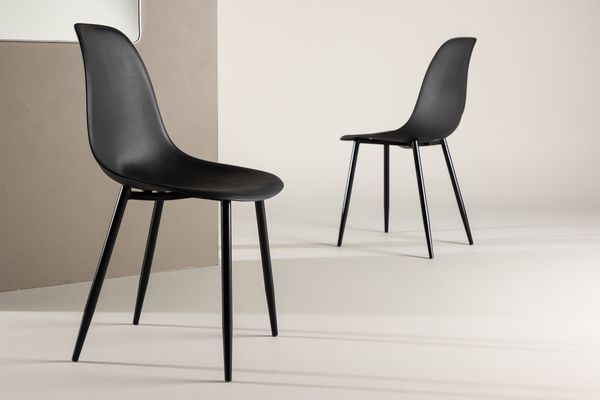 Polar Matstol 2-pack Svart i svart (plastic)