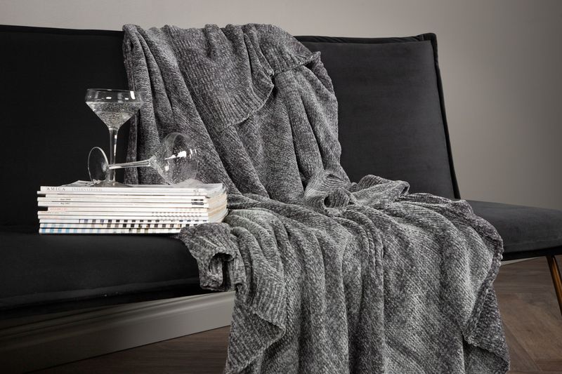 Ally Plädar - Alternate view