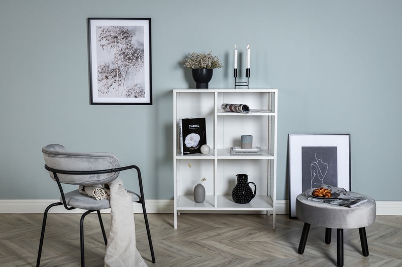 Misha Hyllor - Alternate view