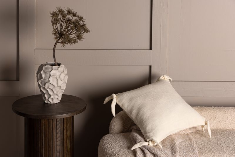 Nora Kuddfodral - Alternate view