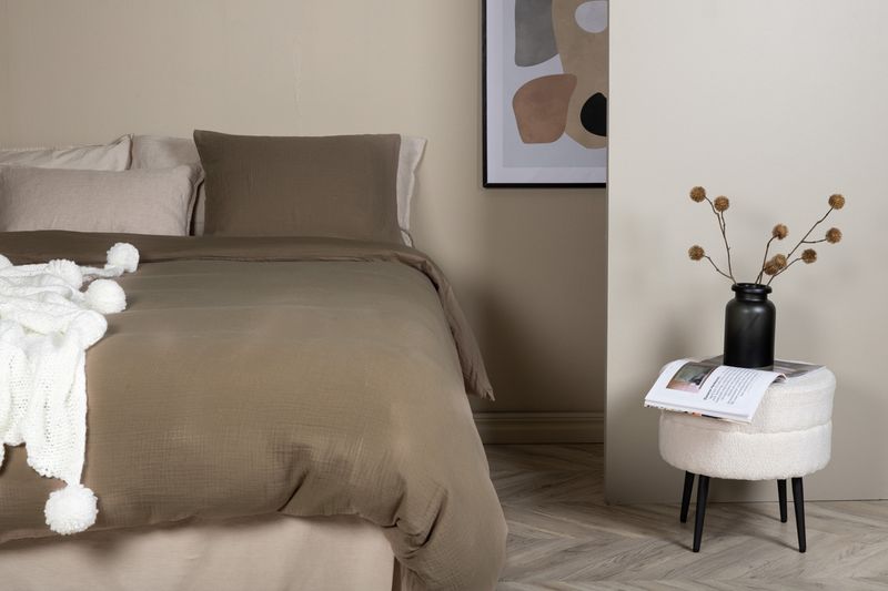 Mila Påslakanset - Alternate view