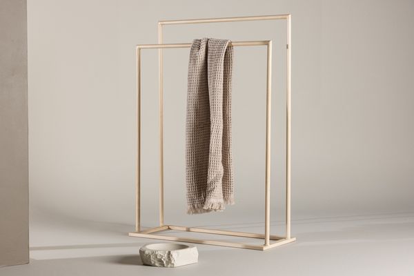 Alva Hängare Vitputsad — alternativ vy