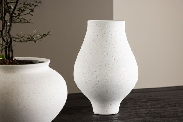 Rellis Vas Vit i vit (pottery)
