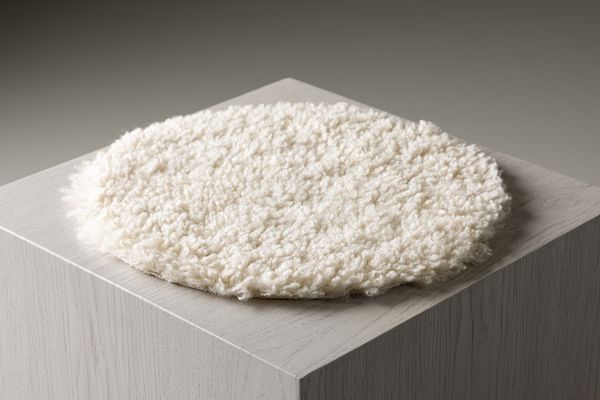 Katy Sittdyna Vit — alternativ vy