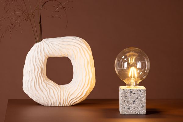 Rilche Bordslampa Vit — alternativ vy