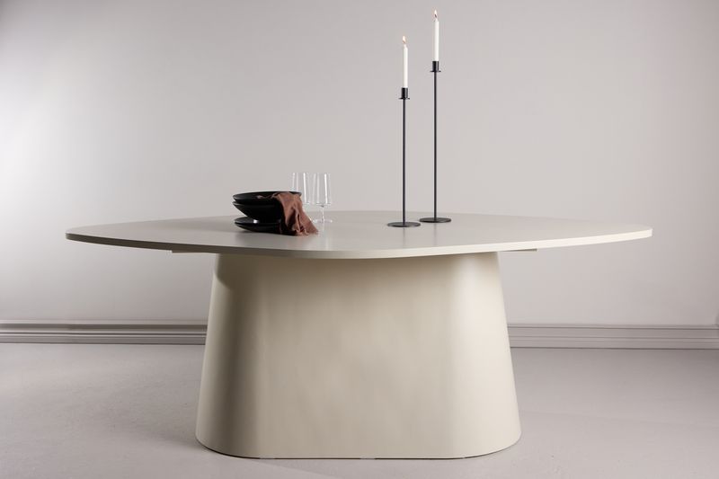 Diamond Ovala Matbord - Alternate view