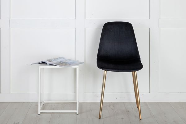 Polar Matstol 2-pack Svart i svart (polyester velvet)