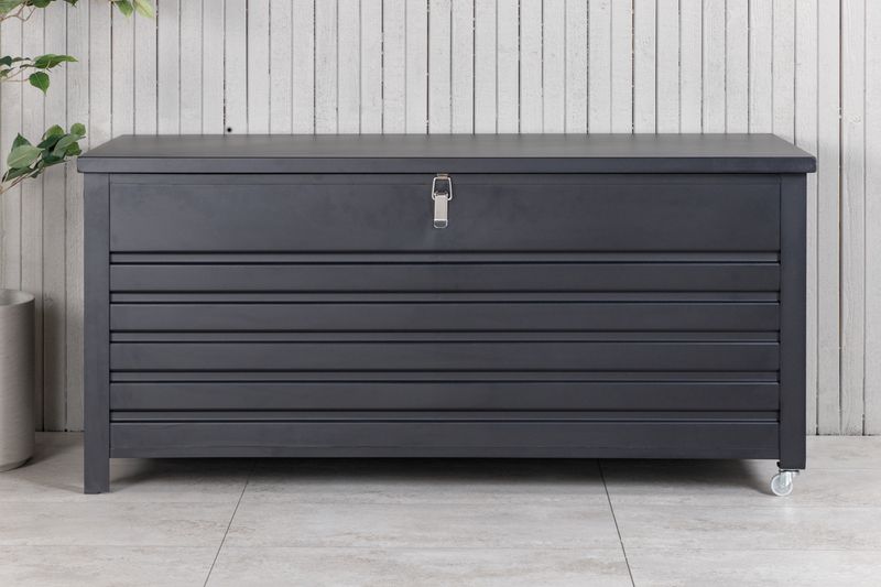 Elsa Dynboxar - Alternate view