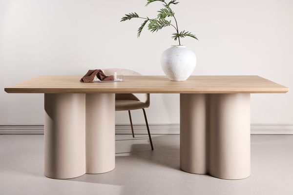 Olivia Matbord Vitputsad — alternativ vy