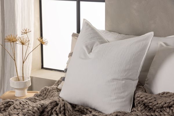 Ronja Kuddfodral Vit — alternativ vy