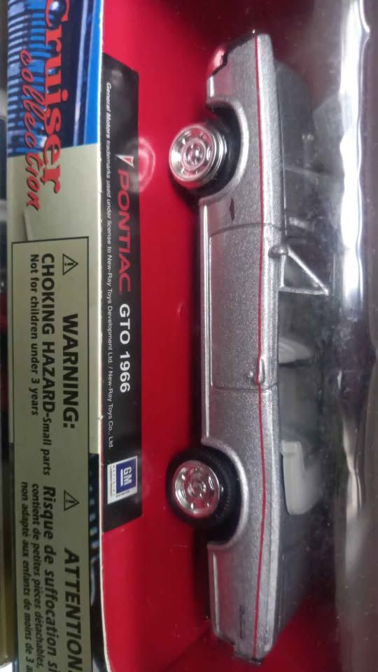 City Cruiser Collection 1:43 Die Cast Model cars view 8
