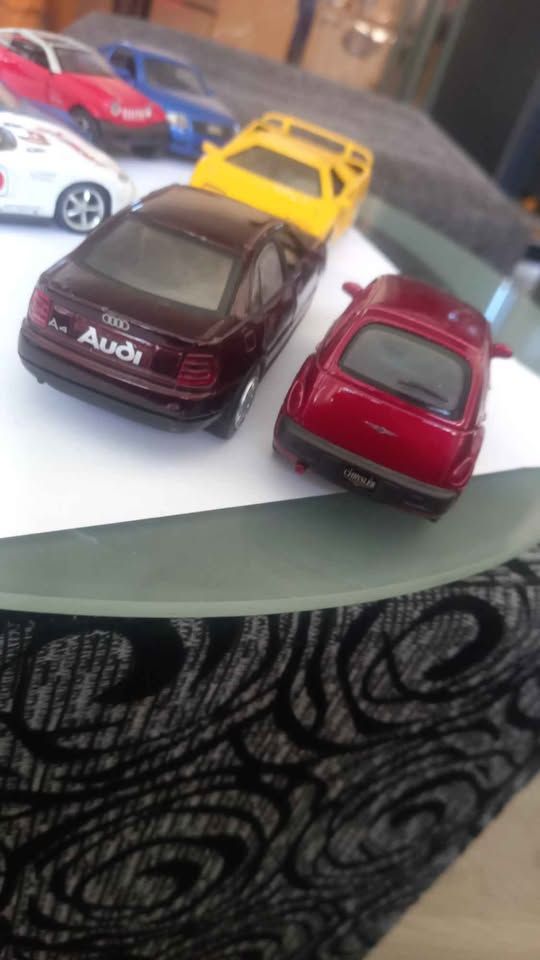 7 x cars R500 - scale 1:32 to 1:43 view 6