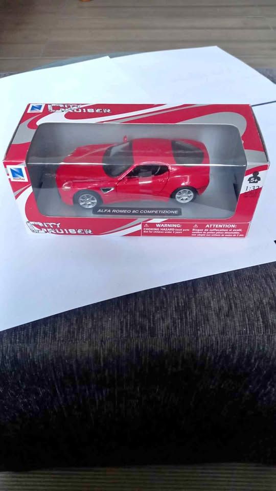 NEWRAY 1:32 Alfa romeo 8c competizione die cast R200