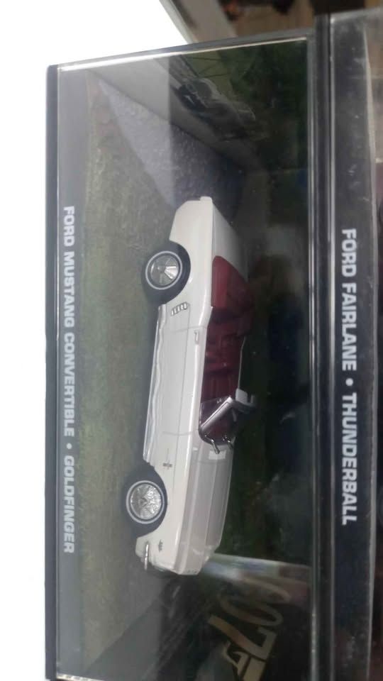 James Bond 007 Car Collection 1:43 Diecast Bundle view 5