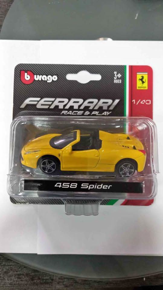 Burago 1:43 Ferrari 458 spider