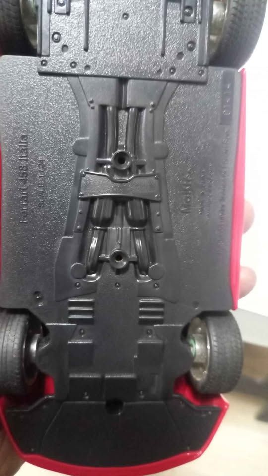 Maisto Ferrari 458 italia - scale 1:24  view 6