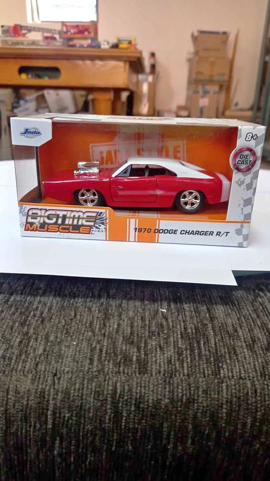 Jada 1:32 1970 dodge charger r/t die cast R200