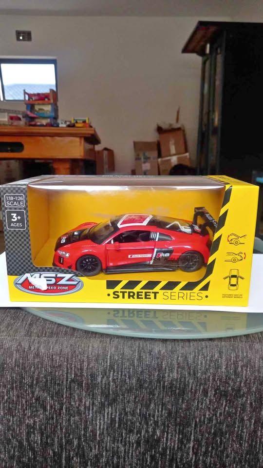 MSZ 1:24 Audi R8 LMS die cast R400
