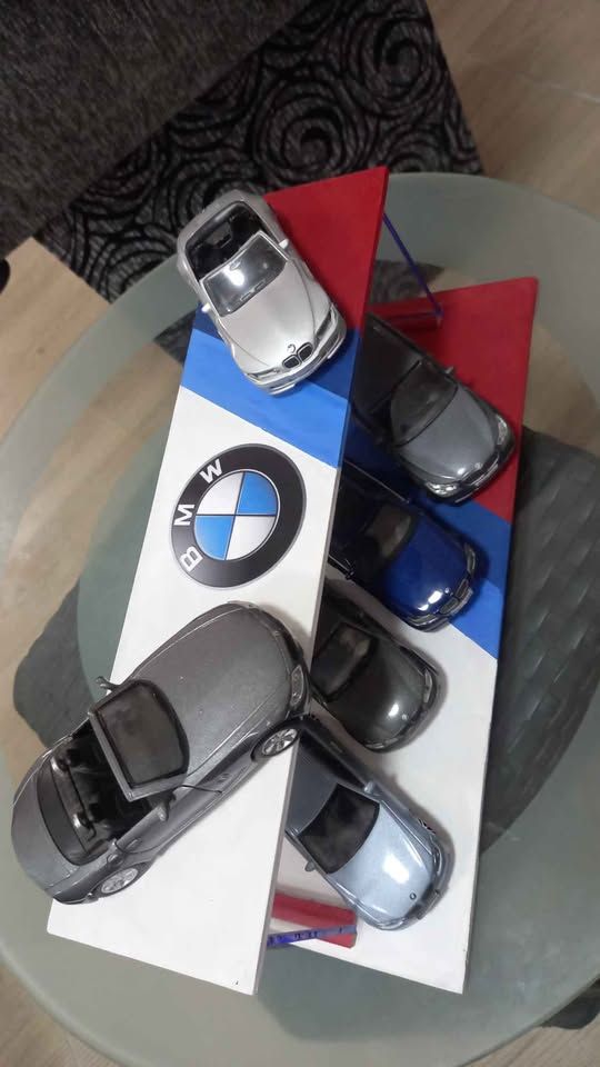 BMW Diorama with cars Set view 2