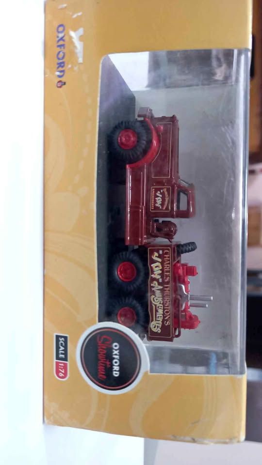 1:76 Oxford Truck Red