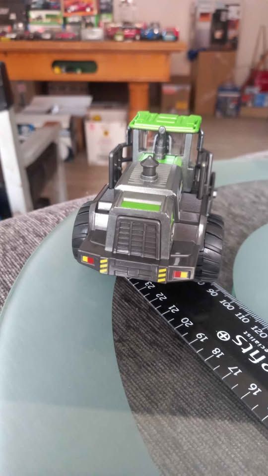 Road roller - scale 1:50 view 3