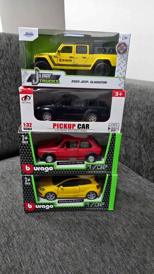 Bburago 1:32 VW Mk 1 GTI 1979 red, VW Polo GTI Mark S