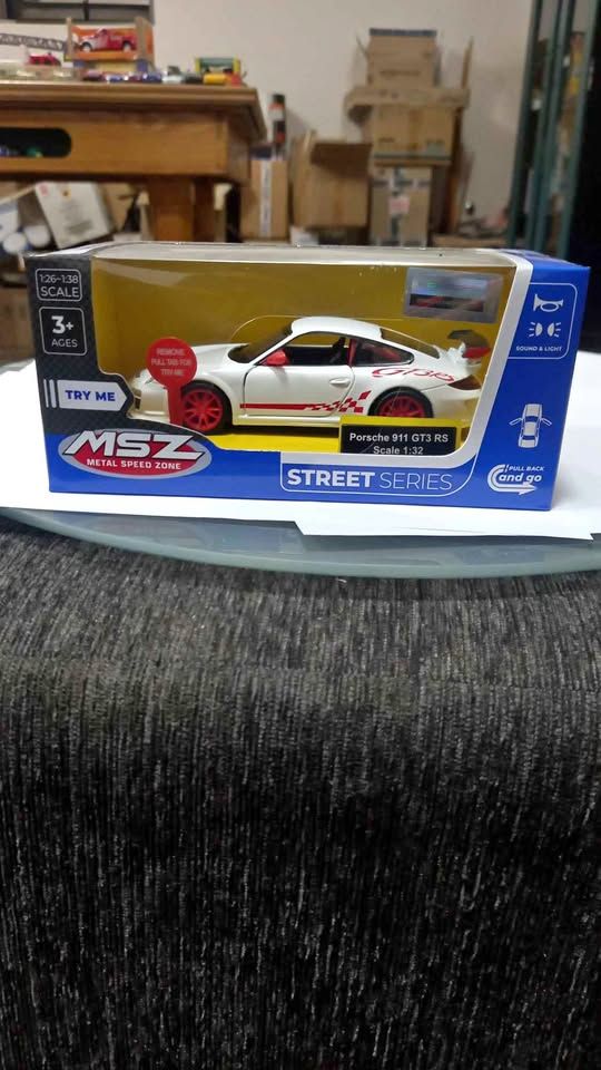 MSZ 1:26-1:38 Porsche 911 GT3 RS - WHITE - die cast - R200