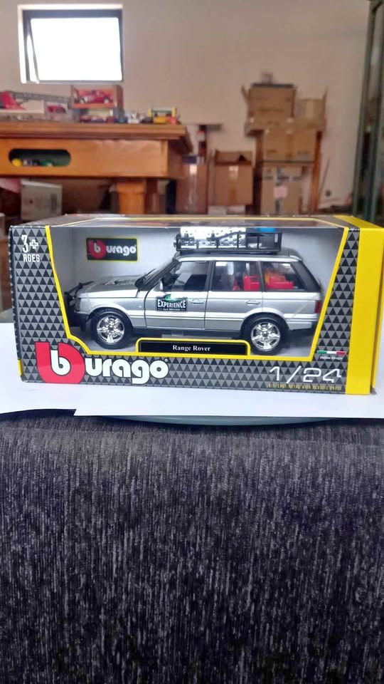 Burago 1:24 Range Rover die cast R500
