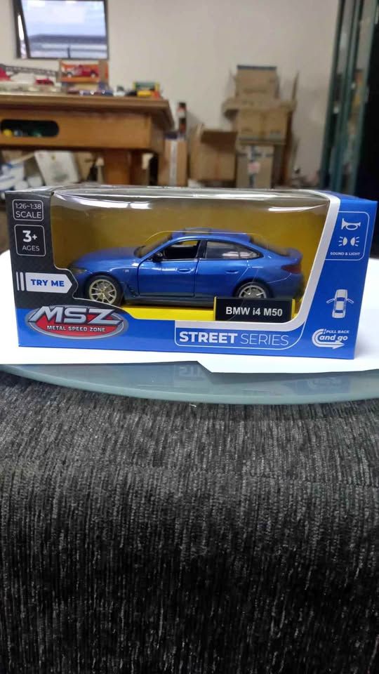 MSZ 1:26-1:38 BMW i4 M50 die cast R200