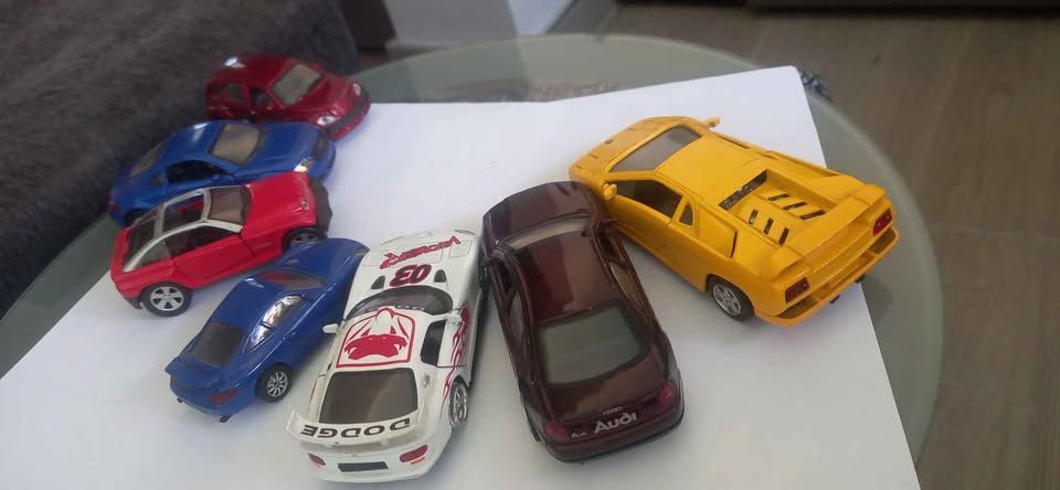 7 x cars R500 - scale 1:32 to 1:43 view 2