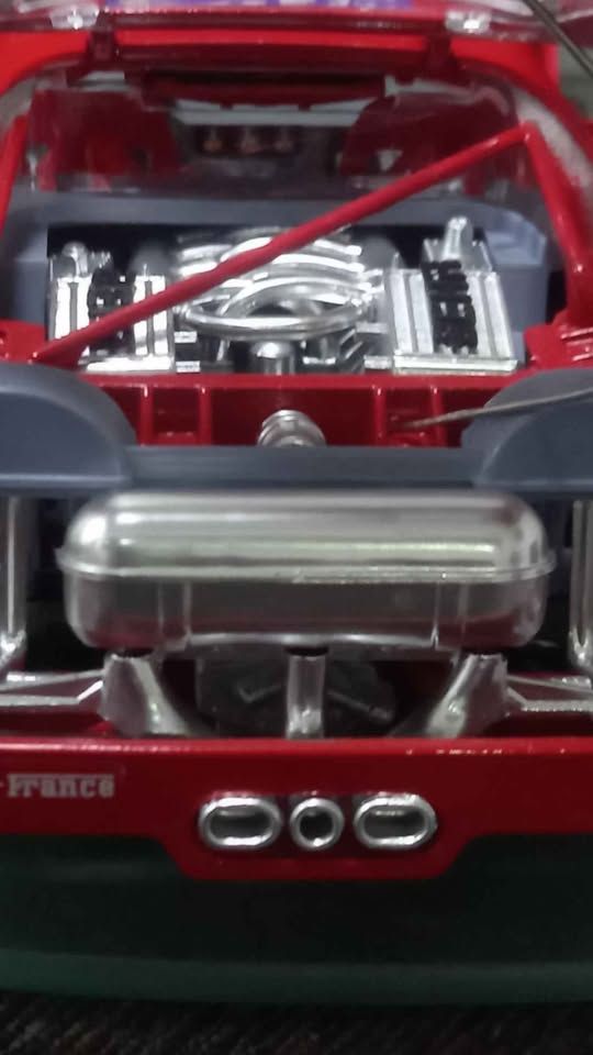 Ferrari F40 scale 1:18  view 7