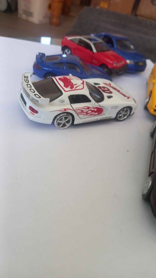 7 x cars R500 - scale 1:32 to 1:43 view 7