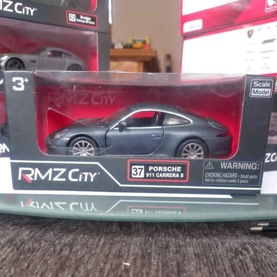RMZ 1:32 porsche 911 Carrera s - die cast - R200