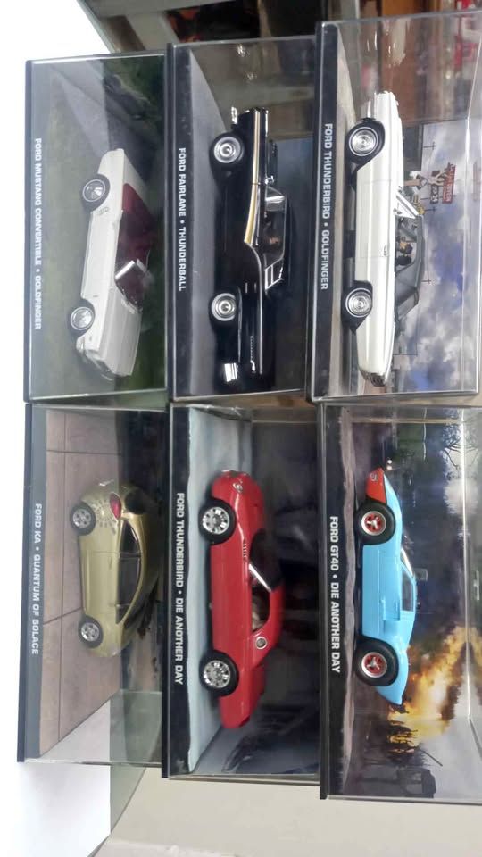 James Bond 007 Car Collection 1:43 Diecast Bundle
