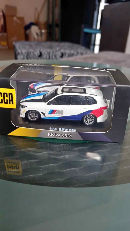 BMW X5M scale 1:64