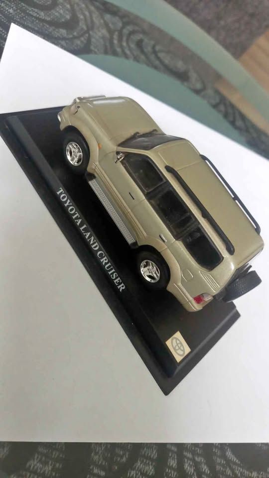 Land cruiser