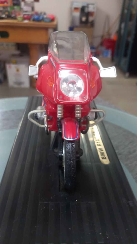BMW R100-RS Yat ming scale 1:12 view 5