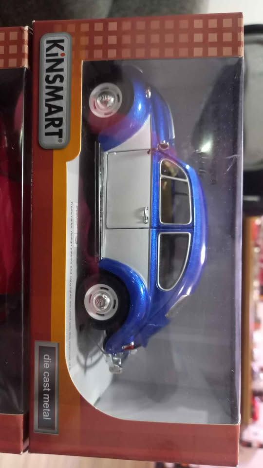 Kinsmart 1967 Classic VW Beetle view 2