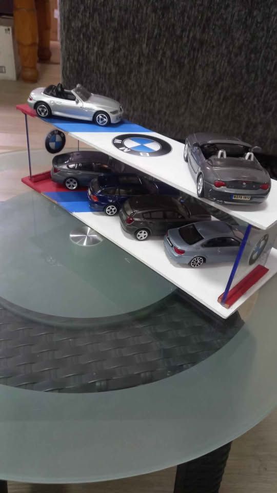 BMW Diorama with cars Set view 4