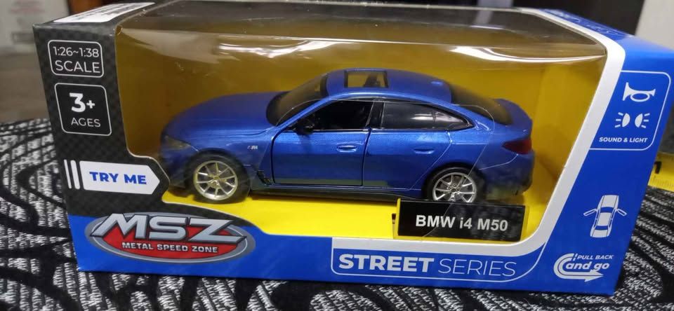 MSZ 1:26-1:38 BMW i4 M50 - blue