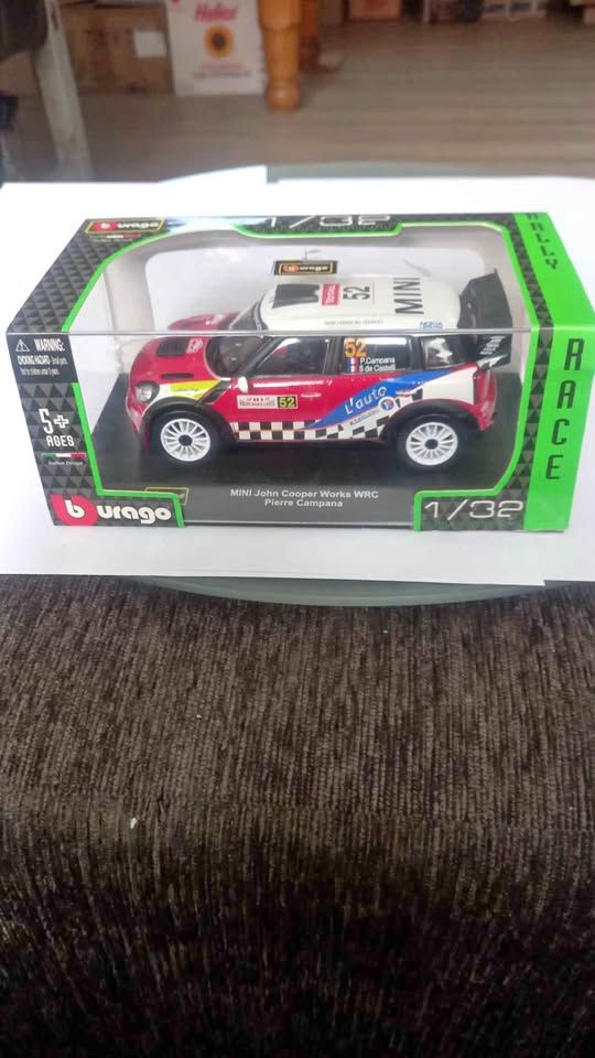 Burago 1:32 mini John Cooper works die cast R350