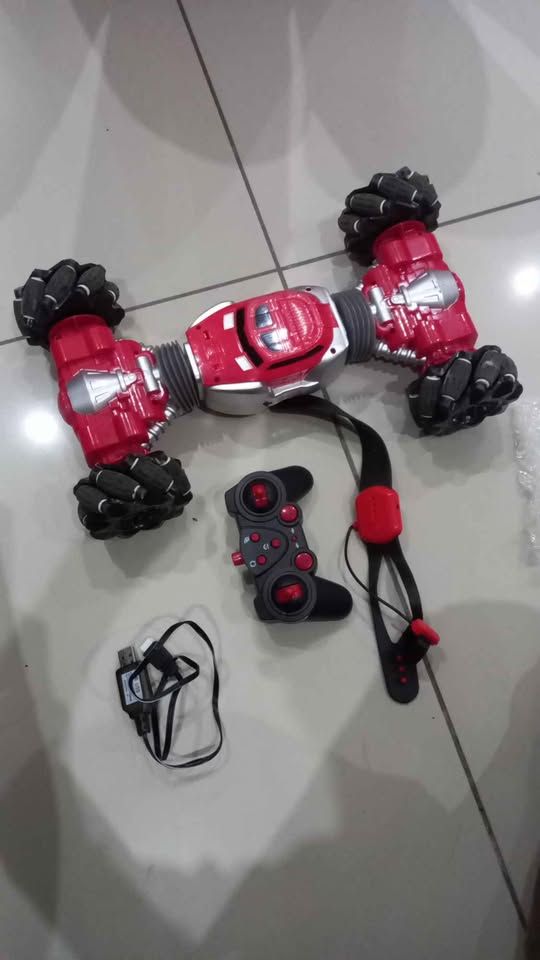 Monster dancing rc car view 4