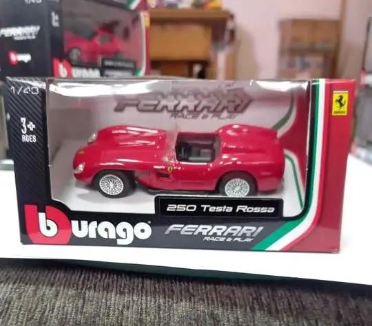 Burago 1:43 Ferrari 250 Testarossa die cast R200