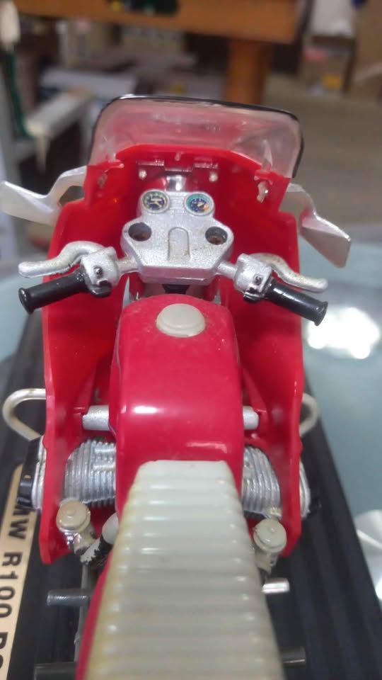 BMW R100-RS Yat ming scale 1:12 view 6