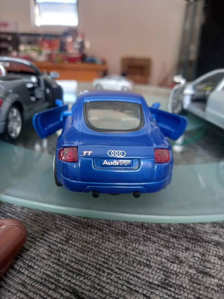 4 x AUDI Model cars different scales collection set  view 4