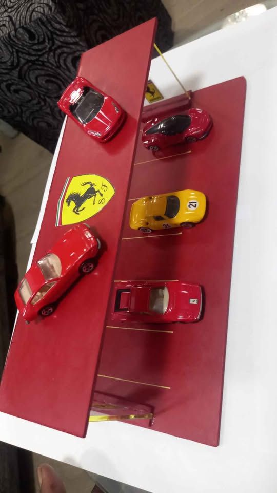 Ferrari Diorama stand and cars view 5